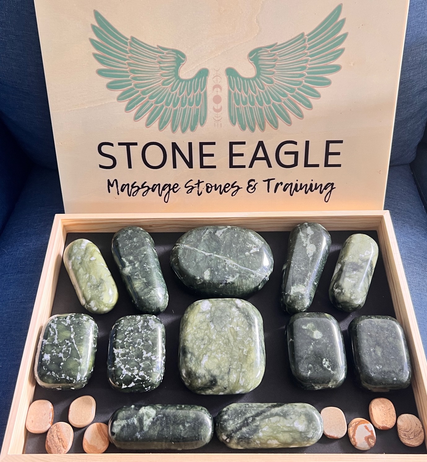 tbe Green Jade Hot Stone Set tbe Green Jade Hot Stone Set